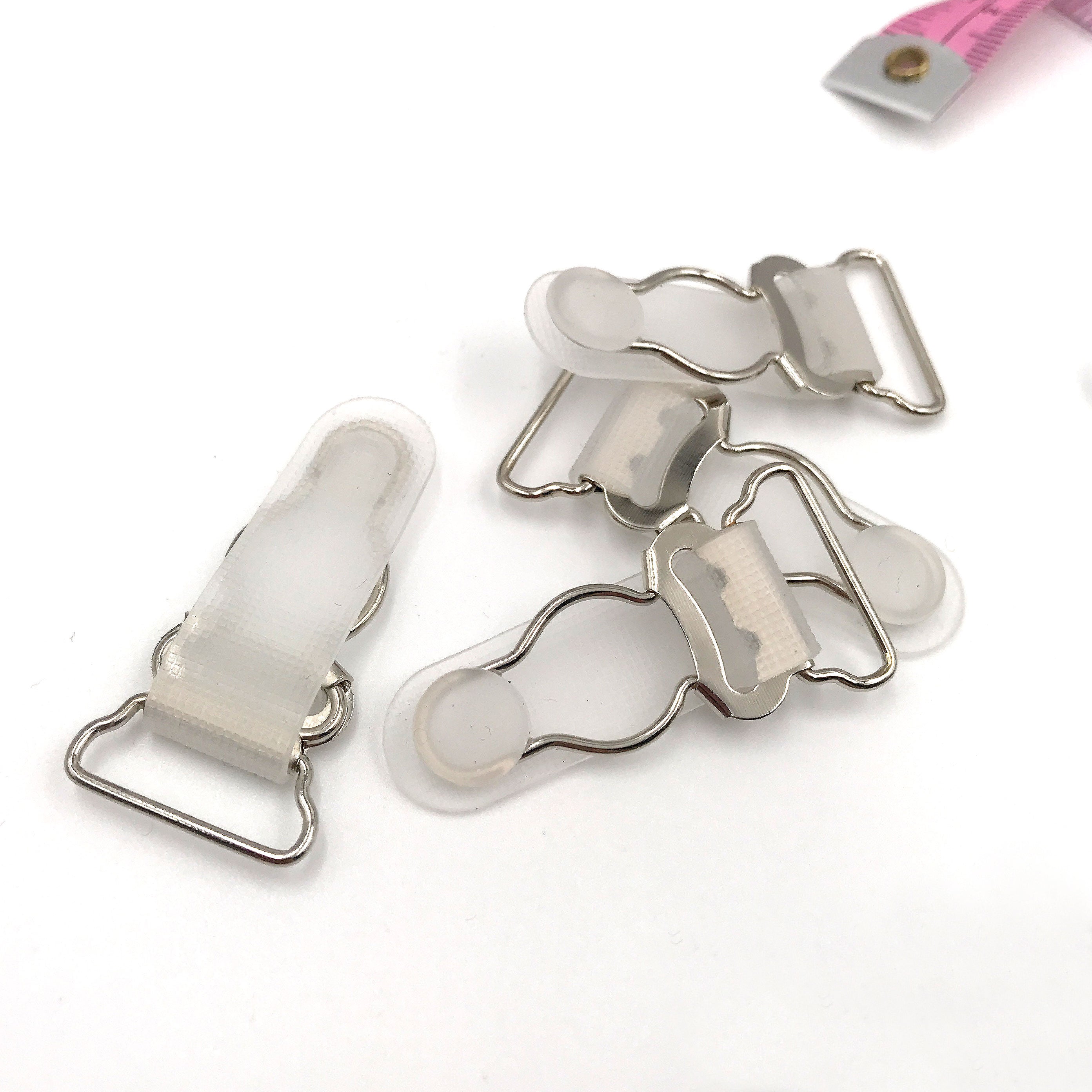 3/4" (20mm) Garter Clips for Lingerie in Clear/Silver or Black/Silver - Set of 4 - Stitch Love Studio