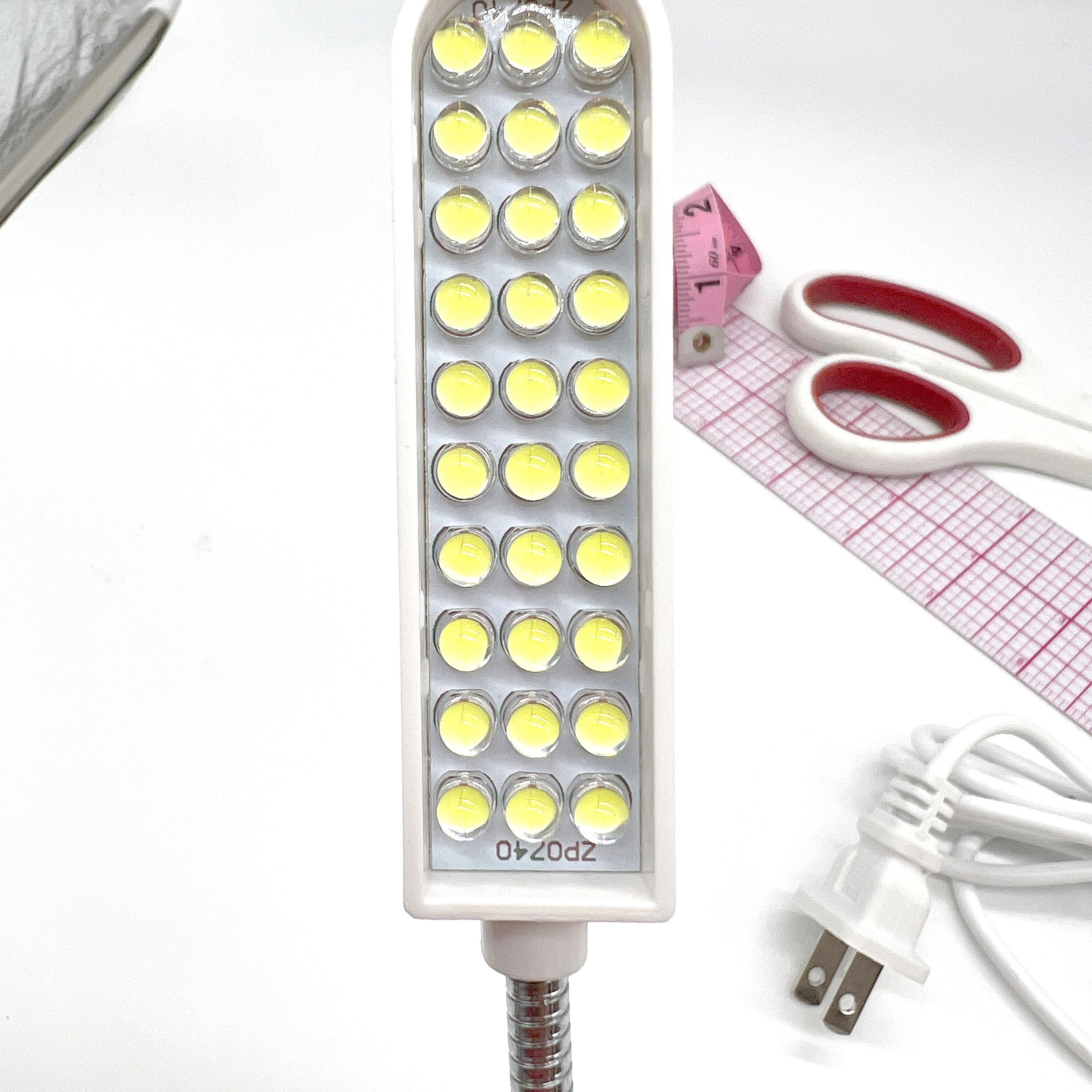 Powerful Magnetic Adjustable Sewing Machine 30 LED Light