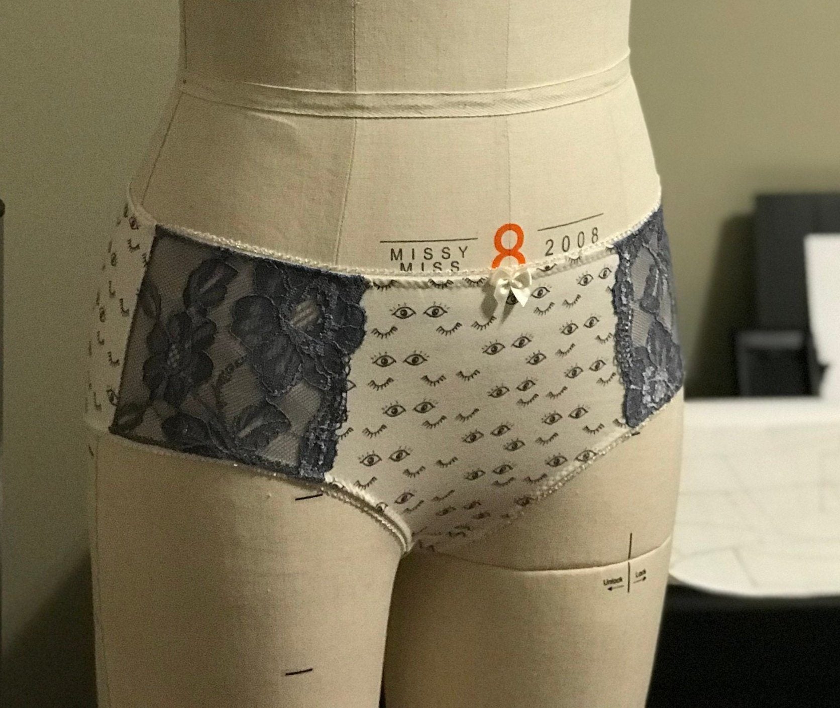 Printed "Clover" Panty Sewing Pattern, Sizes XS-L or XL-3XL-Stitch Love Studio